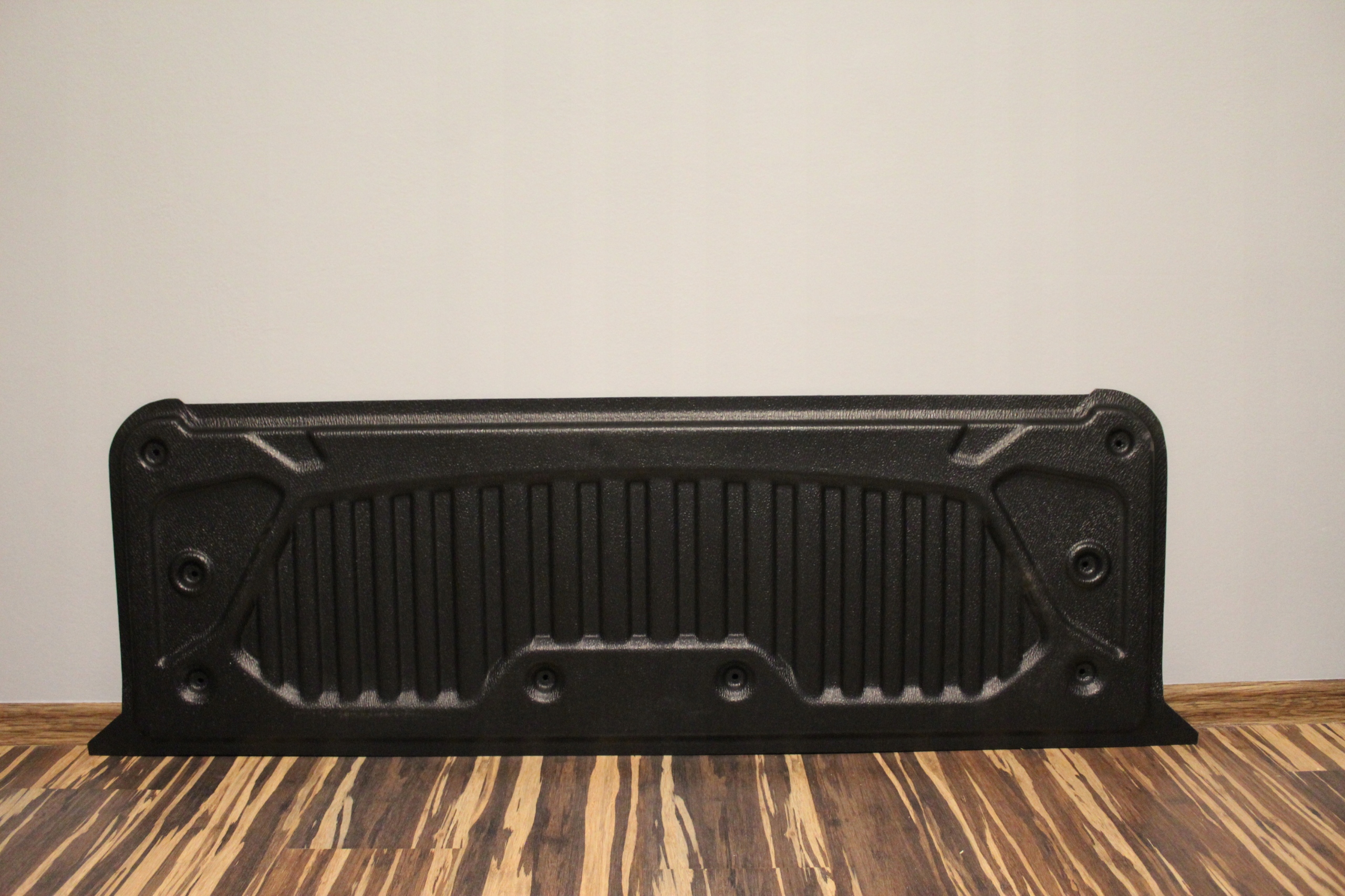 НАКЛАДКА ОТКИДНОГО БОРТА MITSUBISHI L200