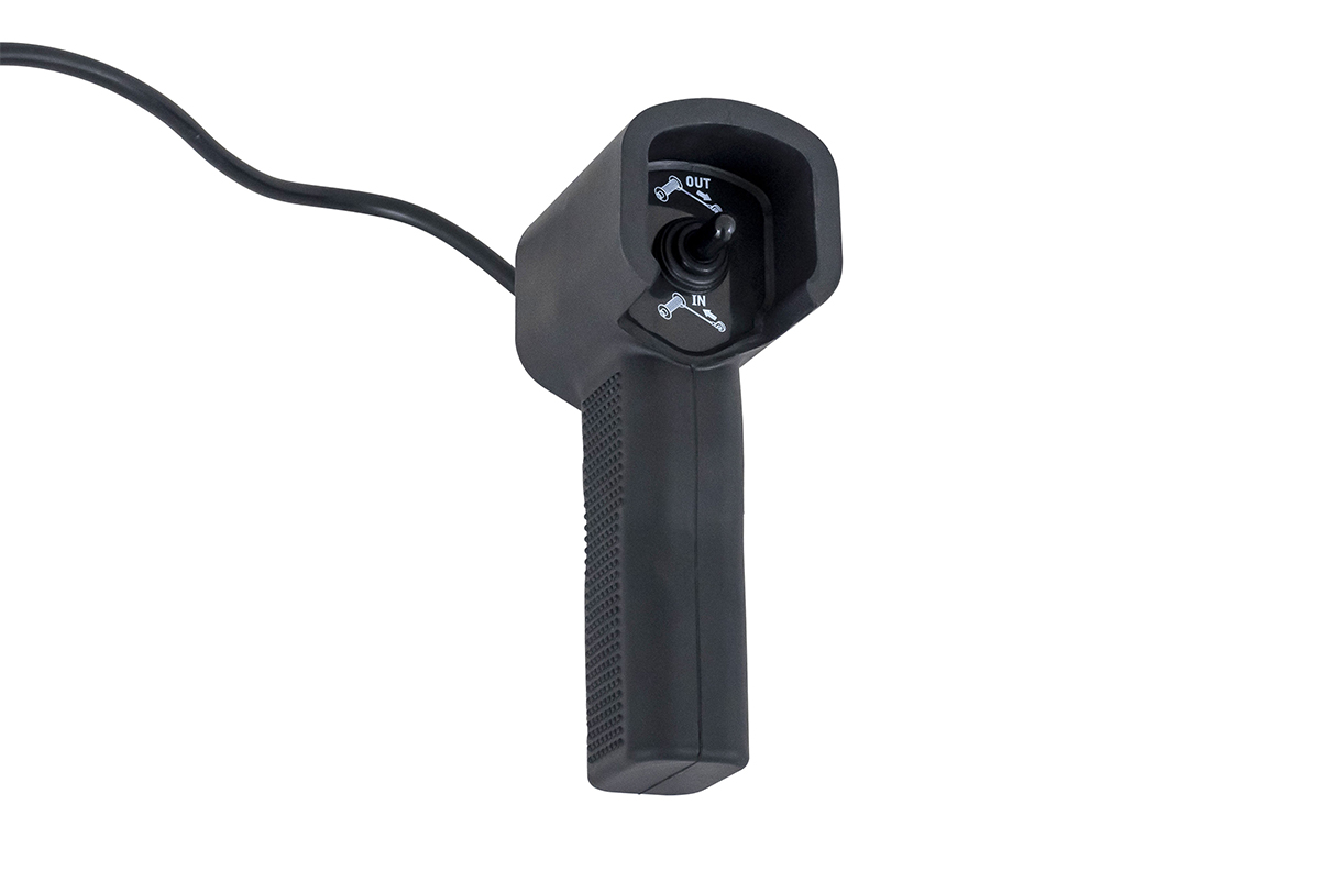 Лебёдка автомобильная электрическая 24V Runva EWB18000S24V влагозащищенная, стальной трос