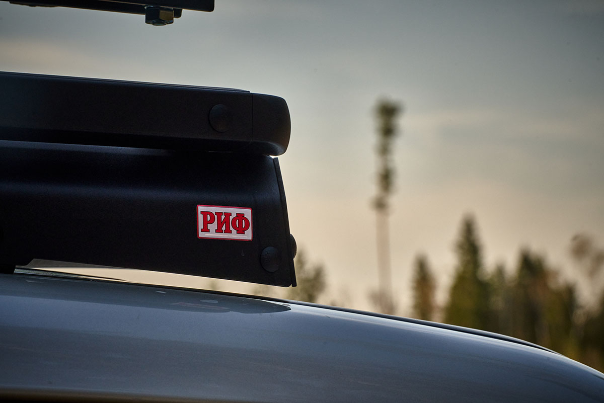 Багажник экспедиционный (платформа) алюминиевый РИФ 1150x2080 мм для Mitsubishi Pajero IV (с крепежом)