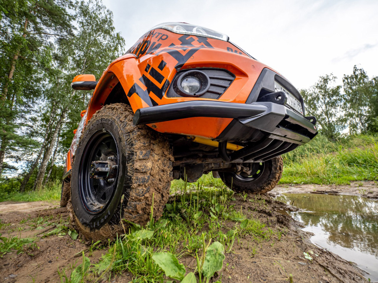 Бампер передний силовой/защита штатного бампера РИФ УАЗ Патриот 2015+ с защитой рулевых тяг (стандарт)