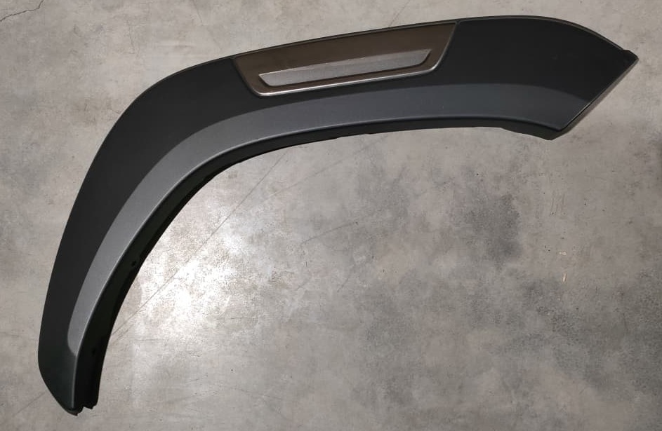 Расширитель крыла Toyota Hilux  53087-YP010, передний правый