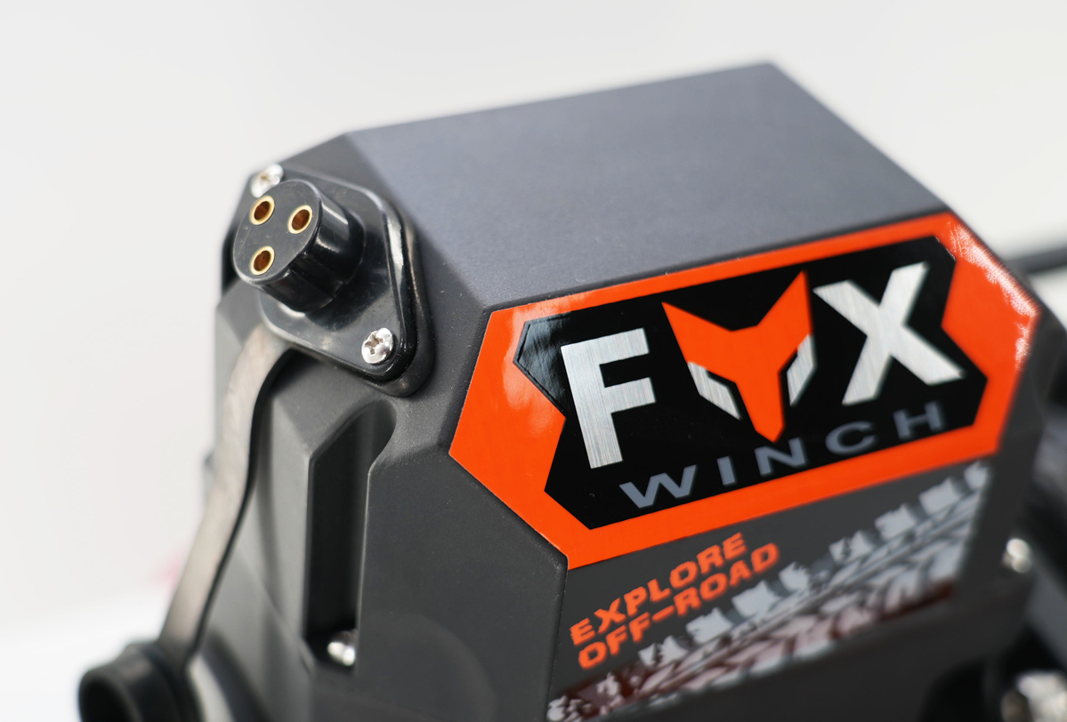 Лебедка автомобильная FOX WINCH 9500s 12V (синтетический трос)