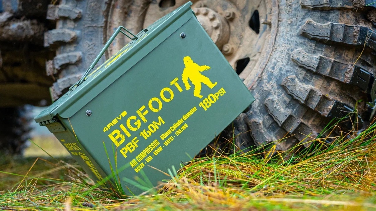 Компрессор в боксе 4REVO Big Foot 160л/мин