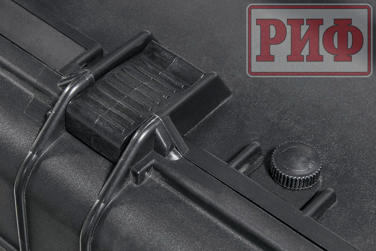 Кейс защитный ударопрочный РИФ 790х595х365 мм на колесах с телескопической ручкой IP55