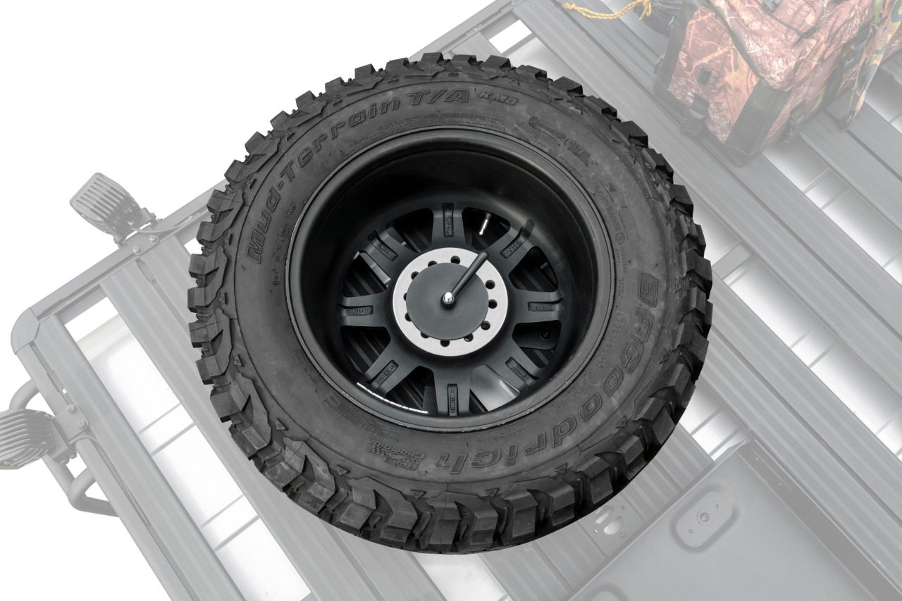 Крепление запасного колеса