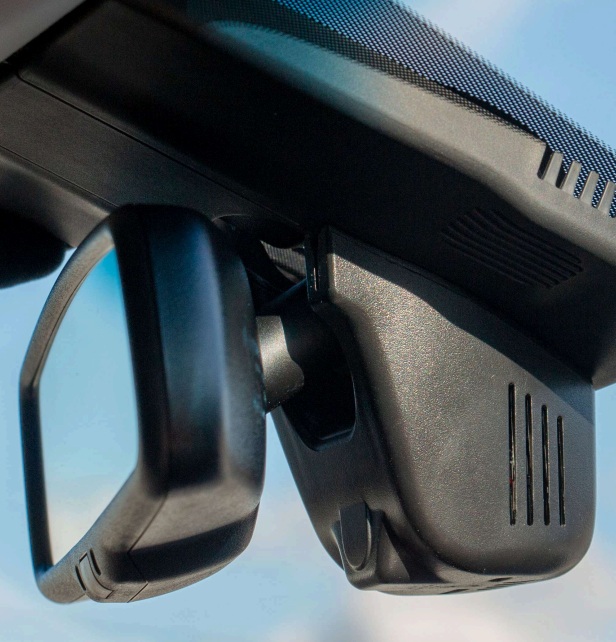 Встроенный видеорегистратор G-CAM для TANK 300