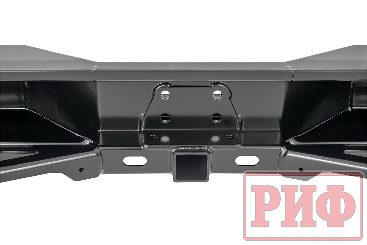 Бампер РИФ силовой задний Toyota Land Cruiser 76 2007-2024 с квадратом под фаркоп и фонарями