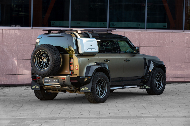 Land Rover Defender *1685