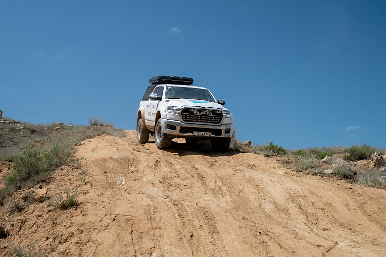 RAM 1500 *6143