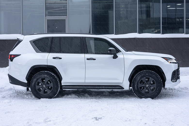 Lexus LX 700H OverTr *6509