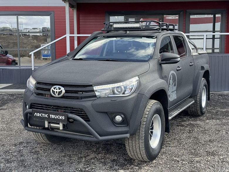 Toyota Hilux 7051